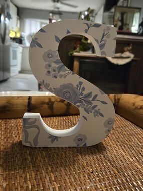 Source Unknown Blue Floral Decorative Letter S